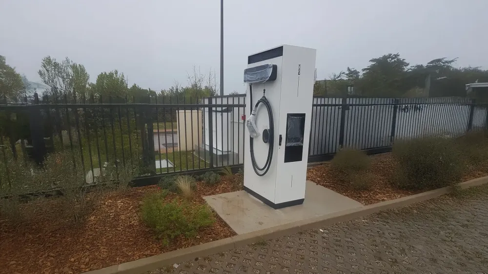 Installation borne de recharge à Sainte-Sigolène